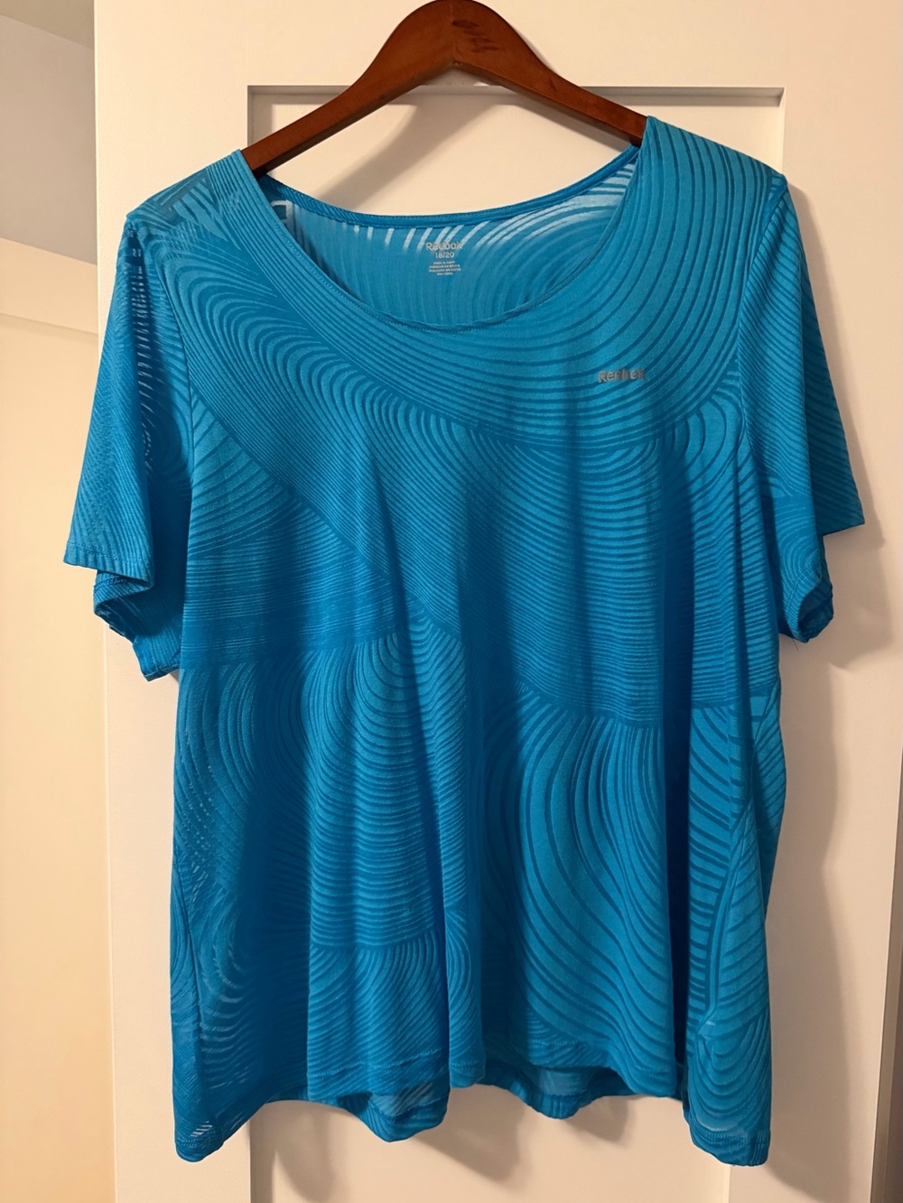 Reebok Turquoise Short Sleeve Scoop Neck Tee